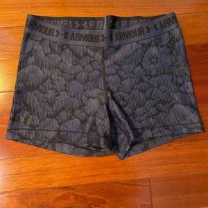 Under Armour Womens L Spandex Shorts